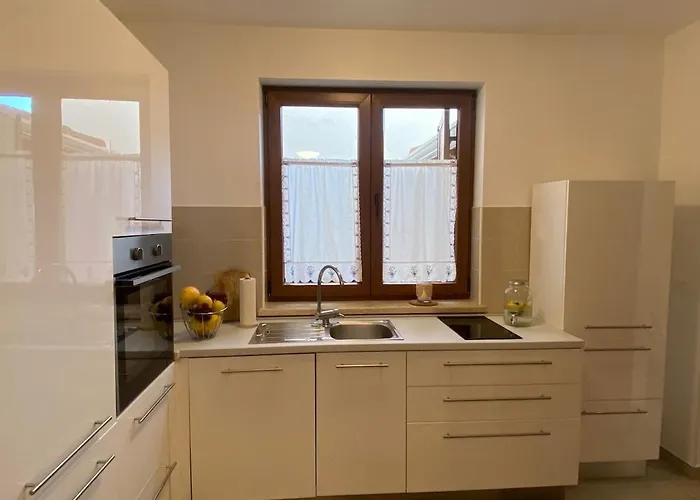 Appartement Lovely 1 - Bedroom Lena