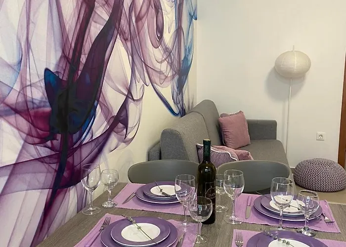 Lovely 1 - Bedroom Lena Vantacici